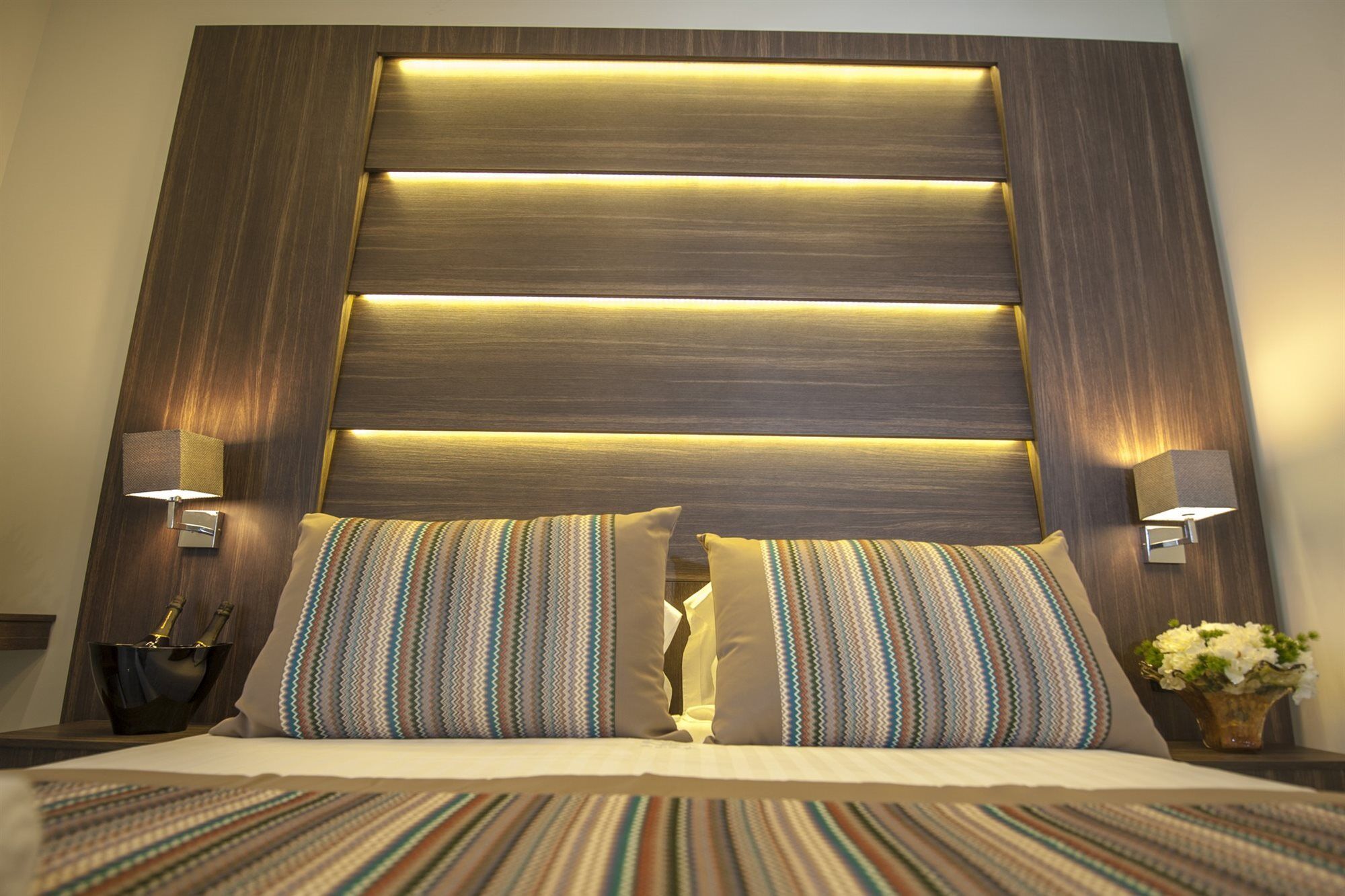 ปาลัซโซ ฟิเรนเซ Hotel เนเปิลส์ ภายนอก รูปภาพ